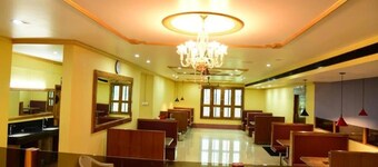 Hotel Chembiyan