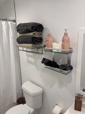 Handdoeken, zeep, toiletpapier