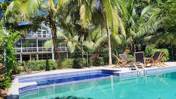 Piscine extérieure