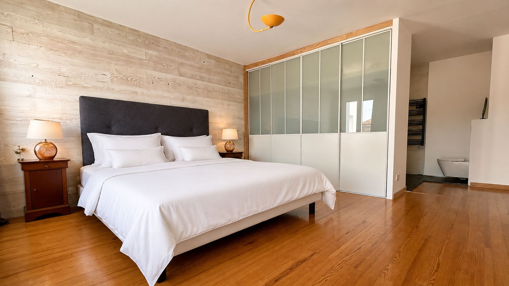 5 bedrooms, iron/ironing board, free WiFi, bed sheets