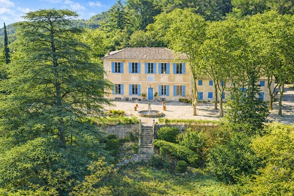Exterior - Large villa very close to Aix-en-Provence (Aix-en-Provence)
