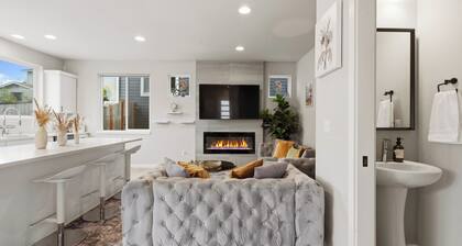 Modern Home w Patio • Garage Gym • Family Friendly
