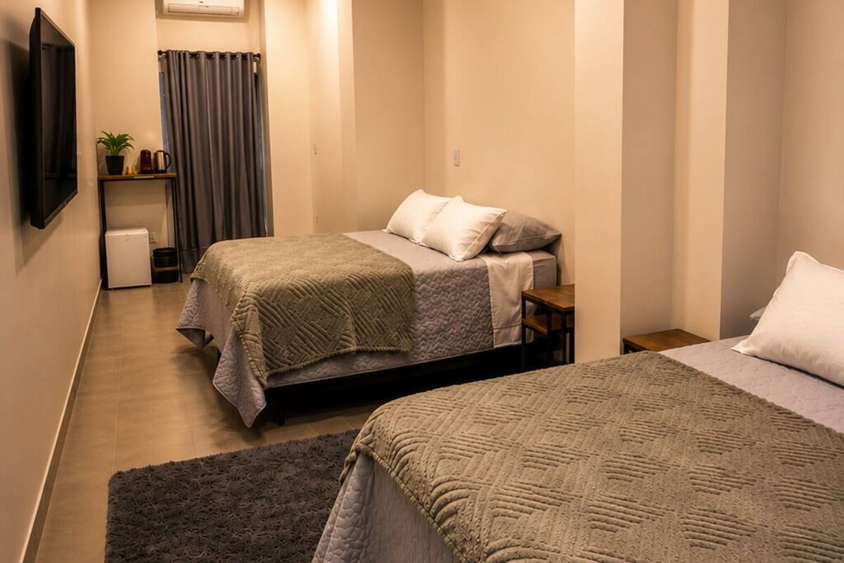 Studiosuite – deluxe, 2 queensize-senger | Sengetøy av topp kvalitet, minibar (inkludert) og blendingsgardiner