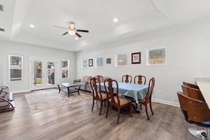 Dining - Relaxing Coastal 3-Bedroom Retreat with Fishing Dock & Boat Access (Panama City)