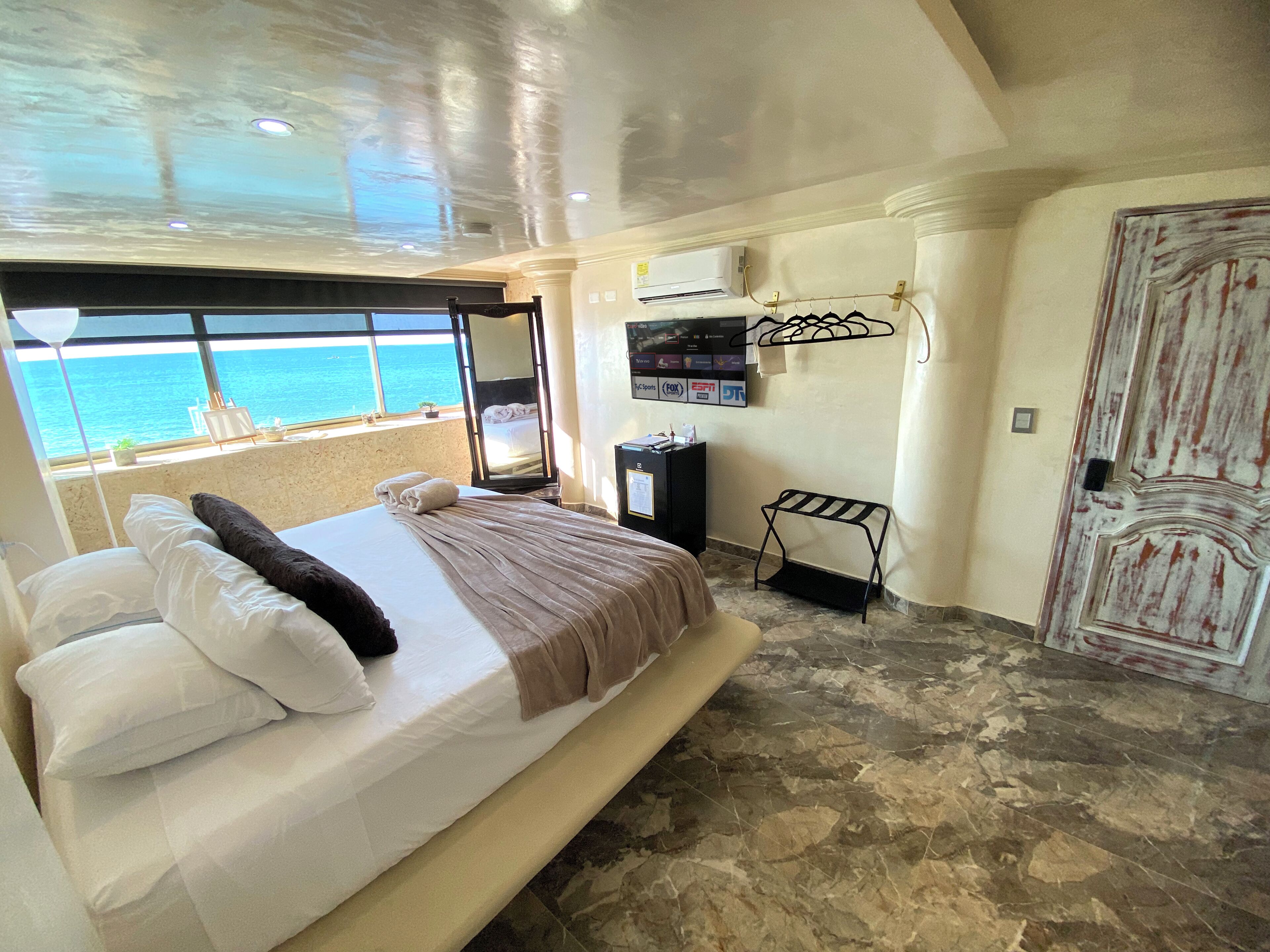Standard Double Room, Sea View | WiFi (free)