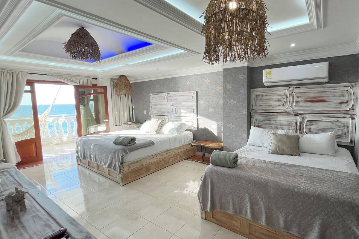 Habitación doble superior, vista al mar | Wifi gratis y ropa de cama