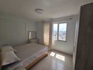 2 bedrooms, WiFi - Peaceful 2-bedroom apartment near the Bus Terminal (Kashar)