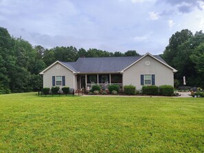 Exterior - The Country Estate #1
Tranquil 1BR estate perfect for a relaxing getaway. (Danville)