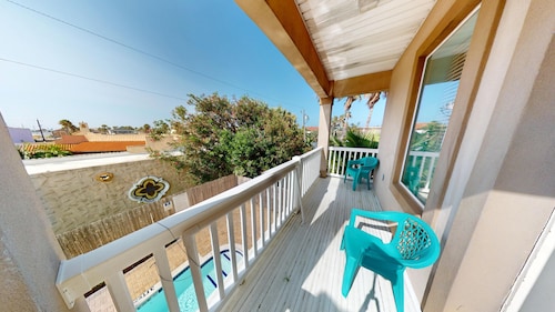 Turquoise Jewel,  Pool + Beach Gear,  Sleeps 6