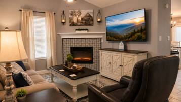TV, fireplace
