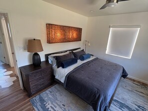 Room - Old Town Scottsdale's cutest retreat/Pied-a-Terre that accommodates 2-6 guests (Scottsdale)