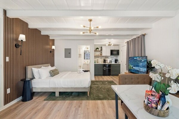 Modern Pacifica Studio Near Beaches & Sf - San Bruno, CA