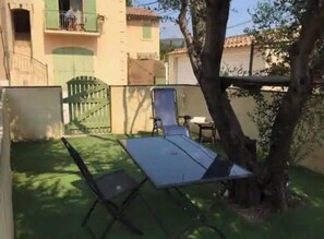Property grounds - Gombertois Apartment (Marseille)