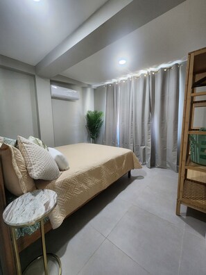 3 bedrooms, WiFi, bed sheets - Luna del Mar Villa-Charming and cozy 3-bedroom villa with AC in Aguadilla (Borinquen)