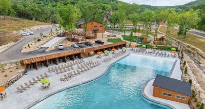 Lumberjack Lodge With Amenities