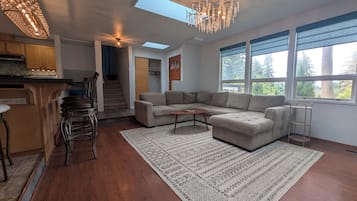 Smart TV, fireplace, video games, books