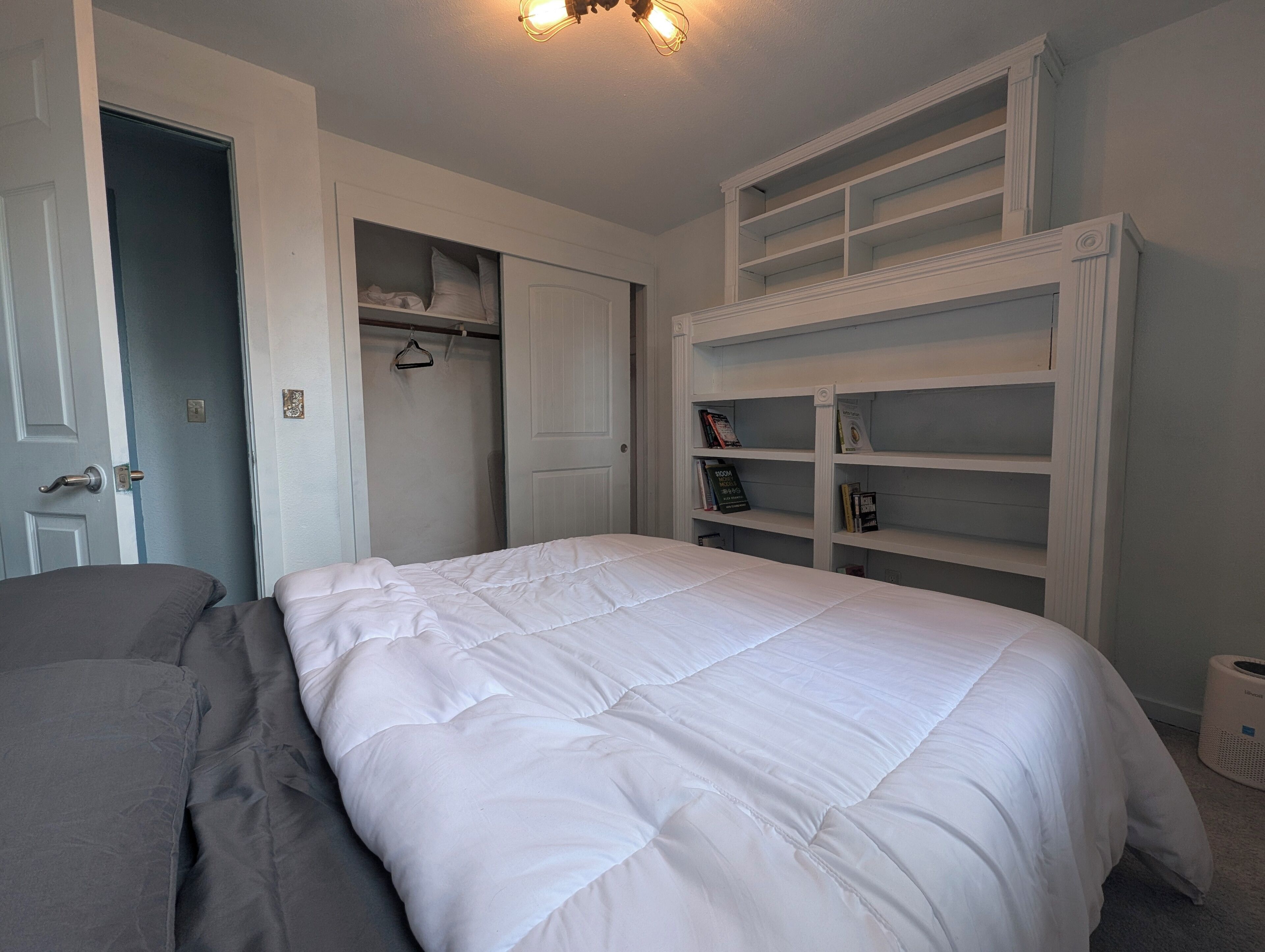4 bedrooms, free WiFi, bed sheets
