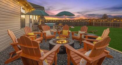 Bentonville's Ultimate Basecamp with Private Hot Tub, Firepit and Game room!