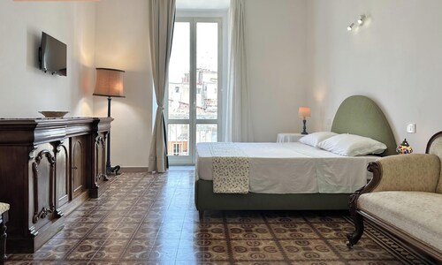 "La Casa dei Nonni in Forcella - Vacation Home"