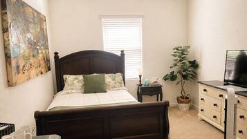 1 bedroom, desk, iron/ironing board, free WiFi