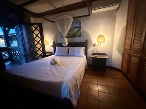 Suite superior, lanai | Espacio para trabajar con un portátil y wifi gratis
