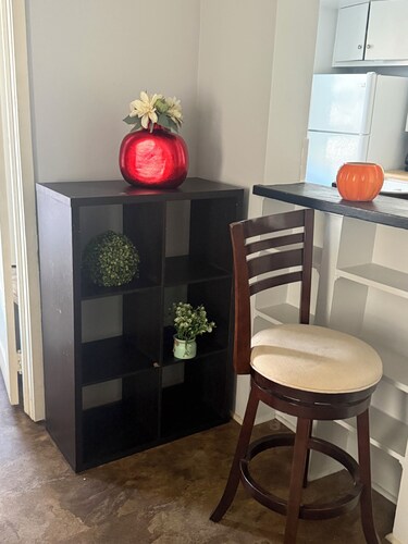 Modern 2BR in the Heart of Elmwood Village