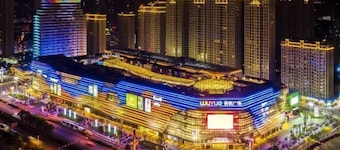 MengDao Holiday Hotel(Yichang China Three Gorges University)