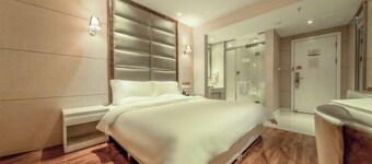 MengDao Holiday Hotel(Yichang China Three Gorges University)