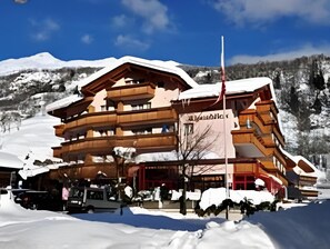 Esterni