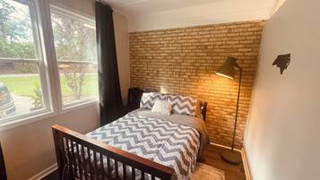 1 chambre, fer et planche à repasser, Wi-Fi, draps fournis