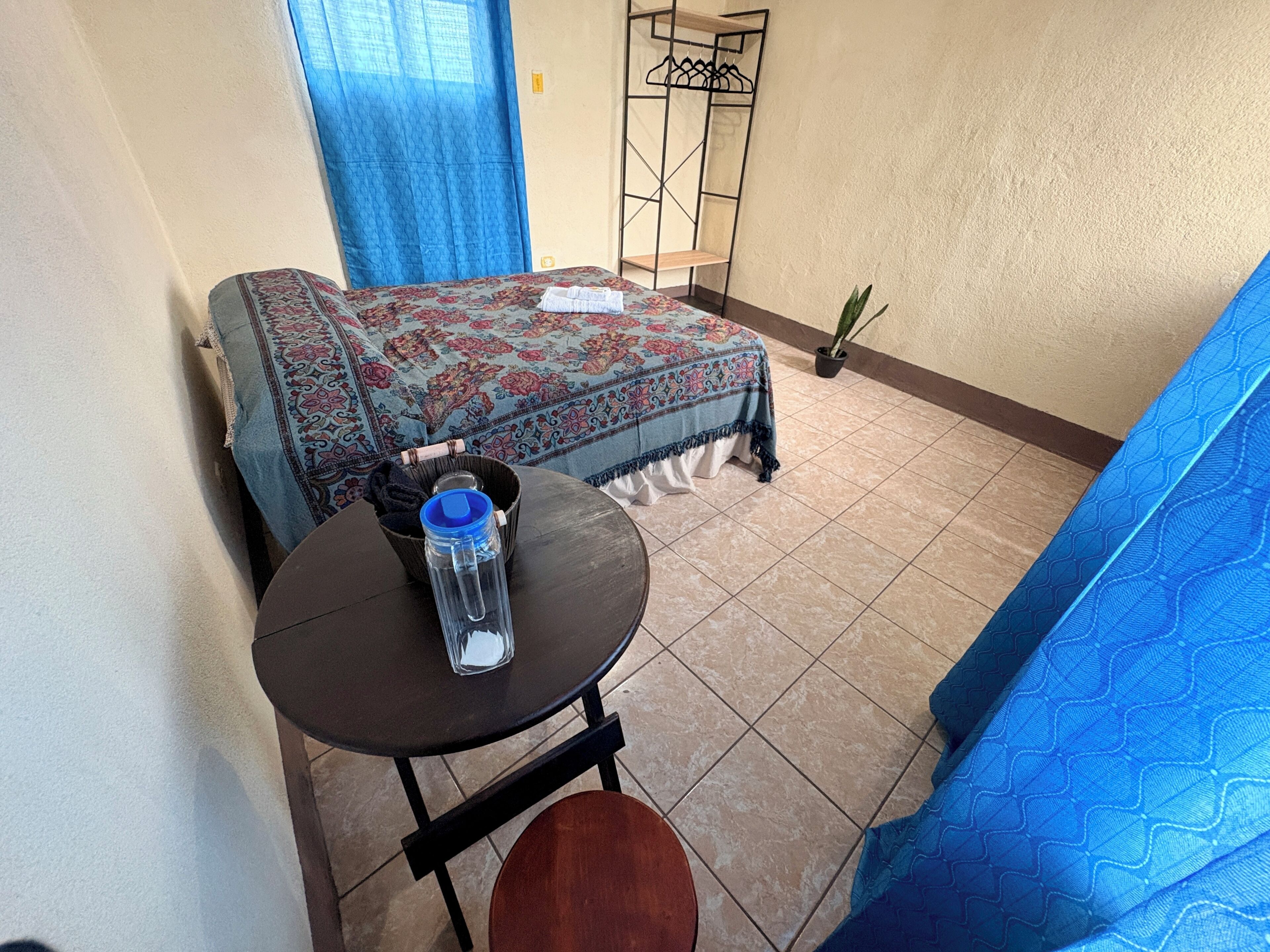 Laptop workspace, free WiFi