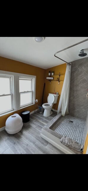 Hair dryer, towels, soap, toilet paper - Perfect Location For The World Cup!!! (East Rutherford)
