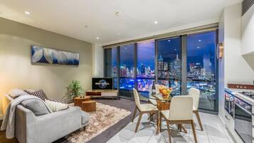 Apartment, Balcony, River View | Living area