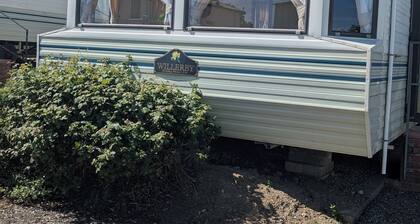 2-bedroom caravan in perfect Fishguard getaway spot
