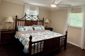 4 Schlafzimmer, Schreibtisch, kostenloses WLAN, Bettwäsche