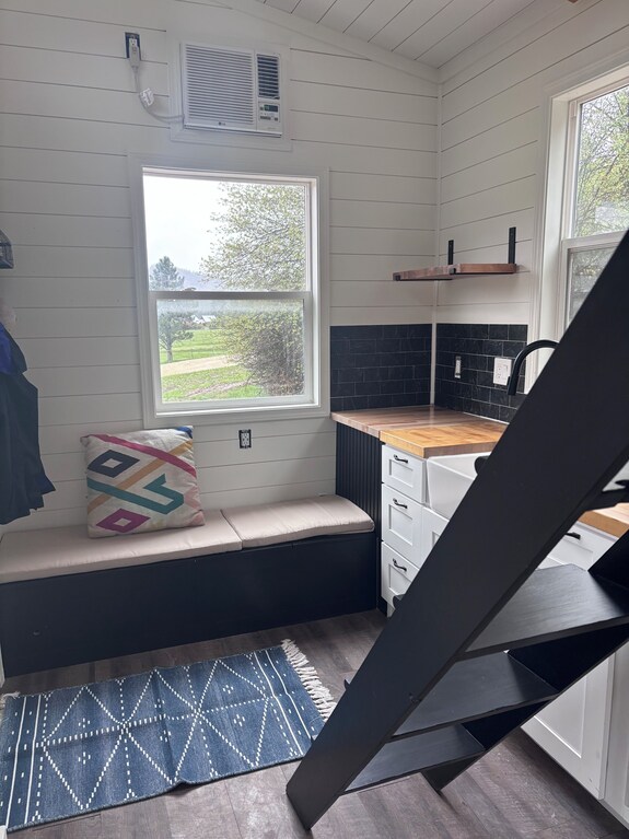 The Opal Cabin At Common Ground - Idaho