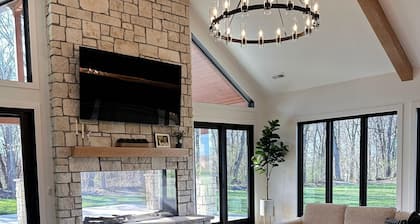 Luxury Barndominium Retreat on Private Acreage