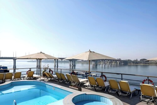 4 nights Royal Nile Cruise full board