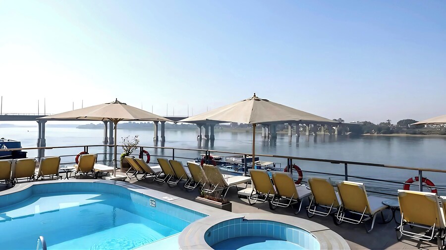 4 nights Royal Nile Cruise full board