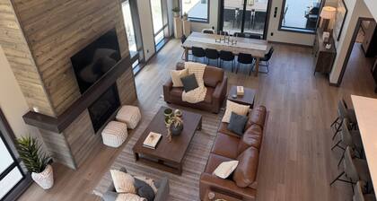 Spacious 4-bedroom house in tranquil Lead with AC and game room
