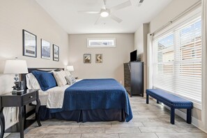 4 Schlafzimmer, Bügeleisen/Bügelbrett, WLAN, Bettwäsche