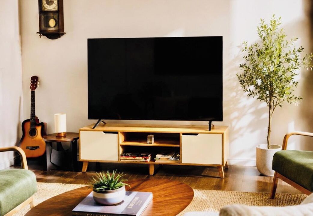 Televisio, stereot