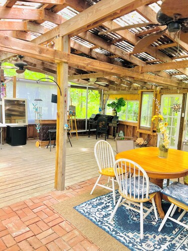 Private 2BR Finger Lakes Retreat Near Wineries & Seneca Lake