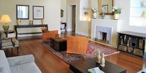 Interior - Perfectly Located Room for Sightseeing and Relaxing in Petrópolis (Rio de Janeiro)