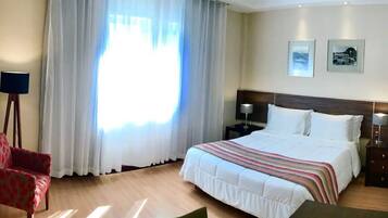 Wi-Fi de cortesia, roupa de cama, acesso para cadeiras de rodas