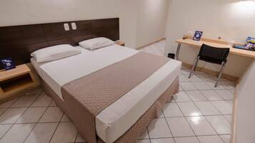 Wi-Fi de cortesia, roupa de cama