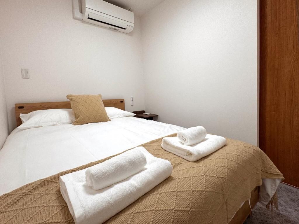 Apartament, balcó, vistes a la ciutat | Escriptori, cortines opaques i habitacions insonoritzades 