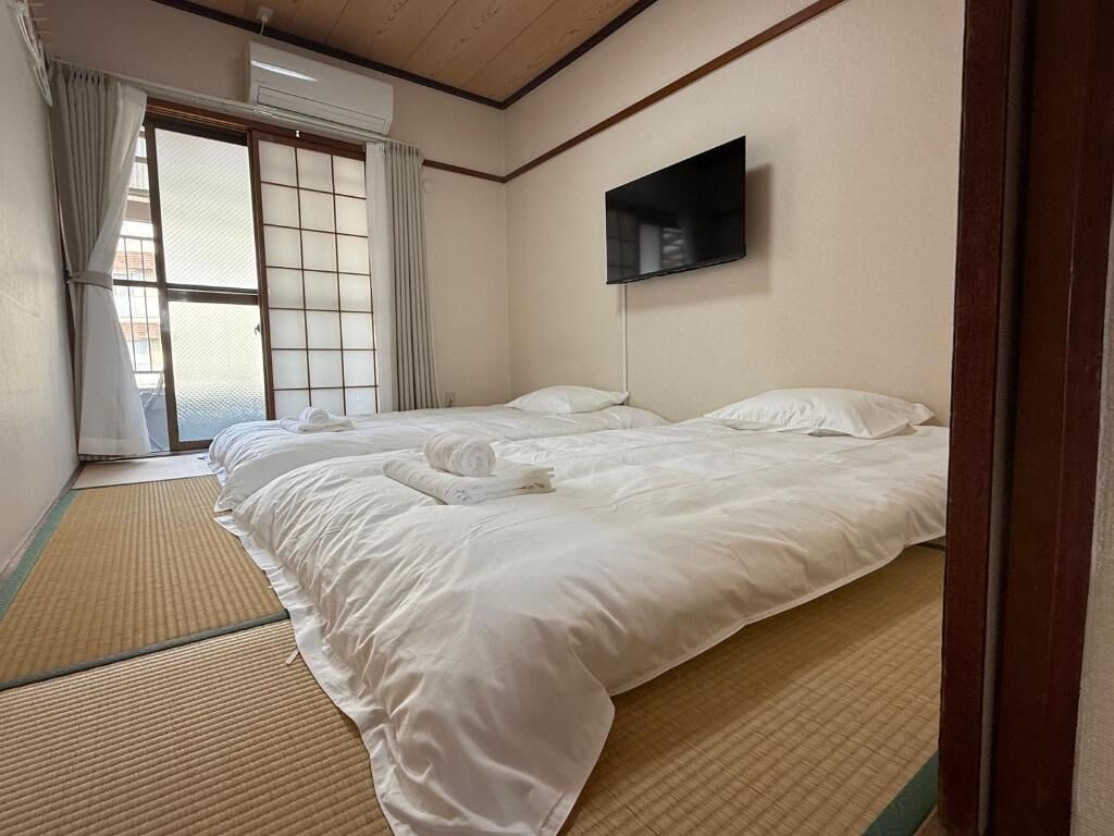 Basic Apartment, Balcony, City View | Desk, blackout curtains, soundproofing, iron/ironing board