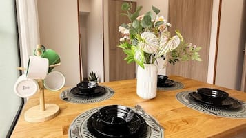 Economy Quadruple Room | Dining