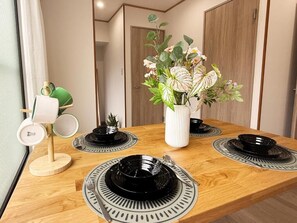 Economy Quadruple Room | Dining - Kishinosato Maison (Nishinari Ward)
